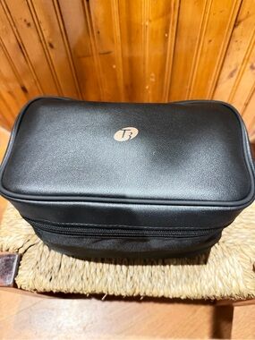 T3 Black Travel Hot Roller Set